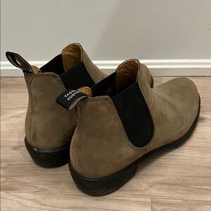 Women Blundstone Low-heel 1974 Stone Nubuck